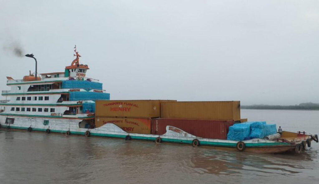 Transporte terrestre fluvial